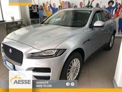Grigio metallizzato Usata 2017 Jaguar F-Pace Prestige SUV | 17.900 € (Buon prezzo)