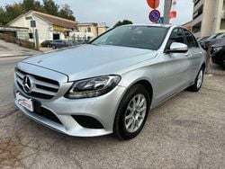 Argento iridio metallizzato Usata 2019 Mercedes C180 Business Tre volumi | 20.880 € (Buon prezzo)