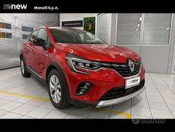 Rosso Usata 2022 Renault Captur Intens SUV | 19.500 € (Buon prezzo)