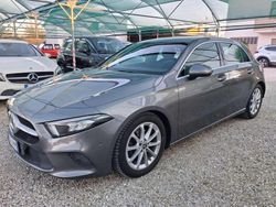 Grigio Usata 2020 Mercedes A180 Tre volumi | 21.400 € (Buon prezzo)