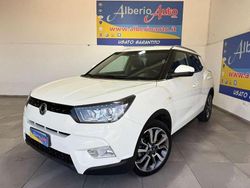 Bianco Usata 2016 Ssangyong (KGM) Tivoli SUV | 9490 € (Cara)