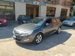 Grigio Usata 2013 Opel Astra Cosmo Station wagon | 7500 € (Cara)