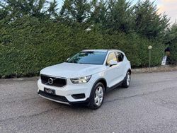 Bianco Usata 2019 Volvo XC40 Momentum SUV | 21.500 € (Buon prezzo)