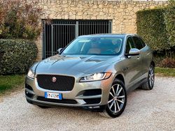 Usata 2017 Jaguar F-Pace Portfolio SUV | 18.800 € (Buon prezzo)