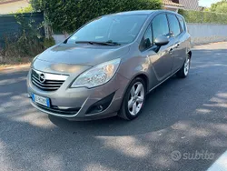 Usata 2011 Opel Meriva Monovolume | 2299 € (Super prezzo)