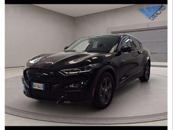 Nero metallizato Usata 2022 Ford Mustang Mach-E Extended Range SUV | 36.200 € (Buon prezzo)