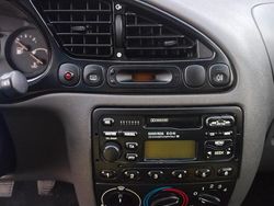 Verde Usata 2000 Ford Fiesta Tre volumi | 1200 €