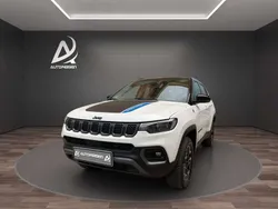 Bianco Usata 2023 Jeep Compass Trailhawk SUV | 26.870 € (Buon prezzo)