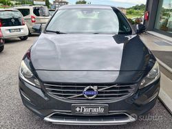 Nero Usata 2015 Volvo V60 R-Design Momentum Station wagon | 6000 € (Buon prezzo)