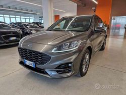 Grigio Usata 2021 Ford Kuga ST-Line SUV | 17.900 € (Buon prezzo)