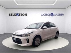 Bianco Usata 2018 Kia Rio Active Tre volumi | 10.500 € (Buon prezzo)