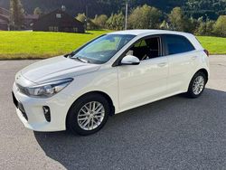 Bianco Usata 2007 Kia Rio Comfort Tre volumi | 2005 €