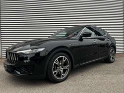 Nero midnight Usata 2016 Maserati Levante SUV | 29.900 € (Buon prezzo)