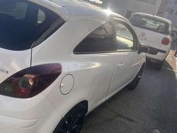 Usata 2011 Opel Corsa Sport Tre volumi | 2500 € (Ottimo prezzo)