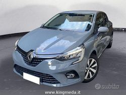 Grigio Usata 2021 Renault Clio V Zen Tre volumi | 12.500 € (Ottimo prezzo)
