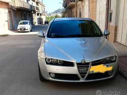 Grigio Usata 2006 Alfa Romeo 159 Tre volumi | 3000 € (Molto cara)