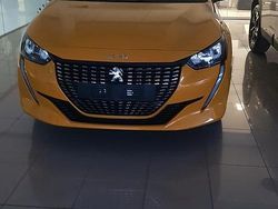Giallo Usata 2022 Peugeot 208 Due volumi | 13.500 € (Buon prezzo)