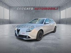 Argento Usata 2017 Alfa Romeo Giulietta Super Tre volumi | 10.800 € (Buon prezzo)