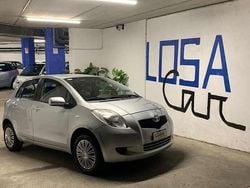 Argento Usata 2007 Toyota Yaris Sol Tre volumi | 4500 € (Buon prezzo)
