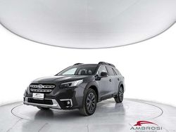 Grigio Usata 2024 Subaru Outback Style Station wagon | 31.900 € (Molto cara)