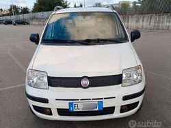 Bianco Usata 2012 Fiat Panda Dynamic Due volumi | 2800 € (Molto cara)