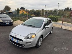 Grigio Usata 2013 Fiat Punto Lounge Tre volumi | 4400 € (Buon prezzo)