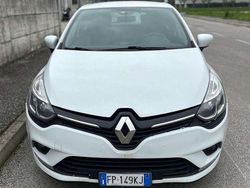 Bianco Usata 2018 Renault Clio IV Tre volumi | 7000 € (Ottimo prezzo)