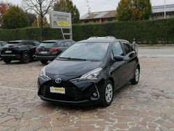 Nero Usata 2020 Toyota Yaris Hybrid Business Edition Tre volumi | 14.900 € (Buon prezzo)