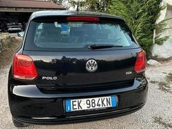 Usata 2012 VW Polo Tre volumi | 5800 € (Buon prezzo)