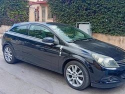 Nero Usata 2007 Opel Astra GTC Coupé | 3000 € (Buon prezzo)