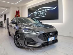 Grigio Usata 2022 Ford Focus ST-Line Tre volumi | 17.800 € (Buon prezzo)
