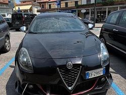 Nero Usata 2011 Alfa Romeo Giulietta Due volumi | 4500 € (Buon prezzo)