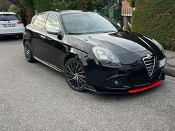 Usata 2012 Alfa Romeo Giulietta Quadrifoglio Verde Tre volumi | 14.900 € (Molto cara)