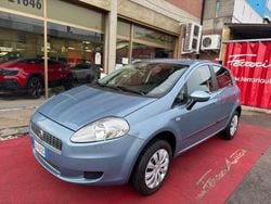 Grigio antracite Usata 2010 Fiat Grande Punto Active Due volumi | 3799 € (Buon prezzo)