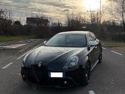 Nero Usata 2012 Alfa Romeo Giulietta Distinctive Tre volumi | 7000 € (Buon prezzo)