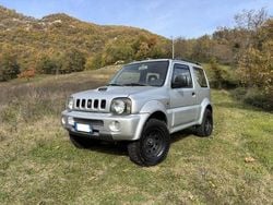 Usata 2005 Suzuki Jimny SUV | 10.900 € (Molto cara)