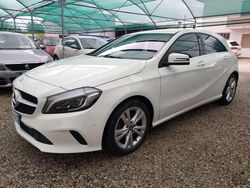 Bianco Usata 2018 Mercedes A180 Tre volumi | 15.200 € (Buon prezzo)