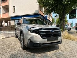 Grigio Nuova 2025 Subaru Forester Style SUV | 36.900 € (Super prezzo)