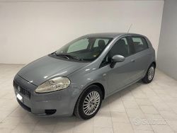 Grigio Usata 2006 Fiat Grande Punto Dynamic Due volumi | 2700 € (Buon prezzo)