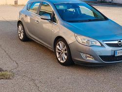 Grigio Usata 2010 Opel Astra Due volumi | 2500 €