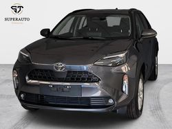 Grigio Nuova 2025 Toyota Yaris Hybrid Active Station wagon | 26.490 € (Cara)