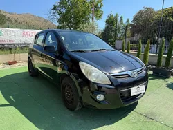 Nero Usata 2011 Hyundai i20 Tre volumi | 2500 € (Ottimo prezzo)