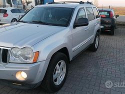 Grigio Usata 2005 Jeep Grand Cherokee SUV | 4900 € (Buon prezzo)