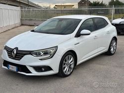 Bianco Usata 2019 Renault Mégane IV Intens Tre volumi | 10.900 € (Buon prezzo)