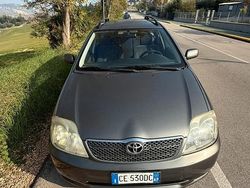 Grigio Usata 2003 Toyota Corolla Tre volumi | 1400 € (Ottimo prezzo)