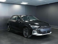 Bianco Nuova 2025 Audi A3 Tre volumi | 38.490 € (Buon prezzo)