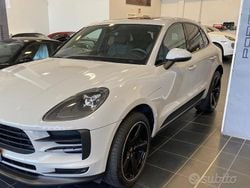 Grigio Usata 2019 Porsche Macan Sport SUV | 50.000 € (Buon prezzo)