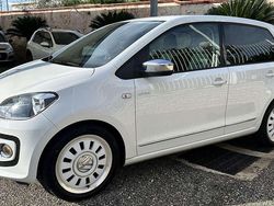 Bianco Usata 2013 VW up! Highline Due volumi | 7800 € (Cara)