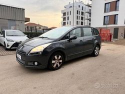 Nero Usata 2010 Peugeot 5008 Active Monovolume | 2990 € (Super prezzo)
