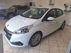 Bianco Usata 2019 Peugeot 208 Active Due volumi | 10.200 € (Super prezzo)